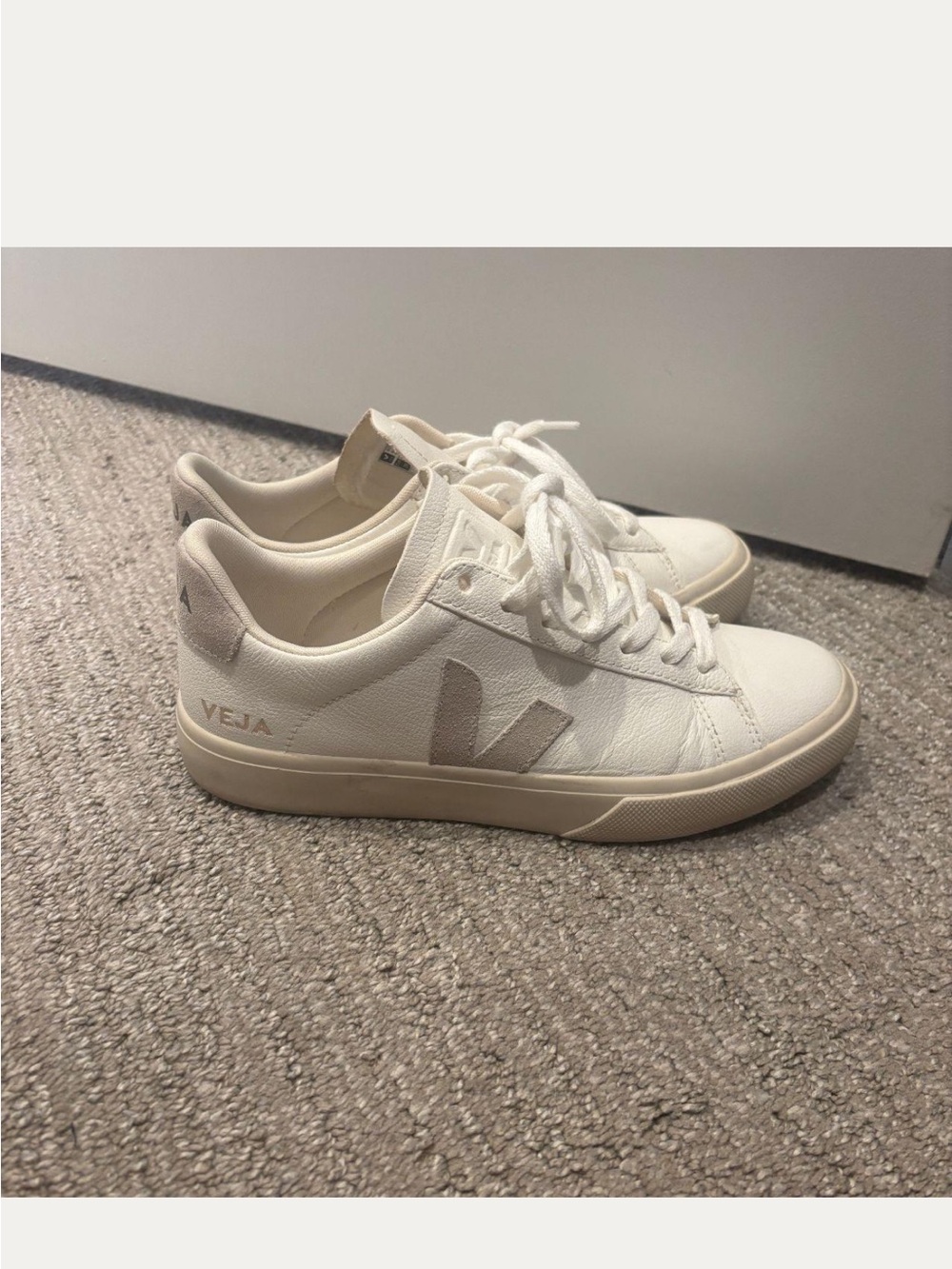 Veja Women’s Low-Top Sneakers in Cream and Tan